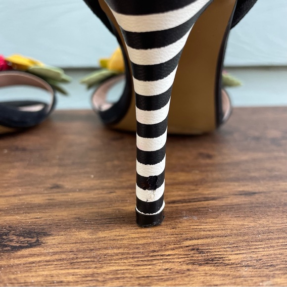 BETSY JOHNSON CUTEST EVER 3D FLOWERY HIGH HEELS 9 - Picture 6 of 16